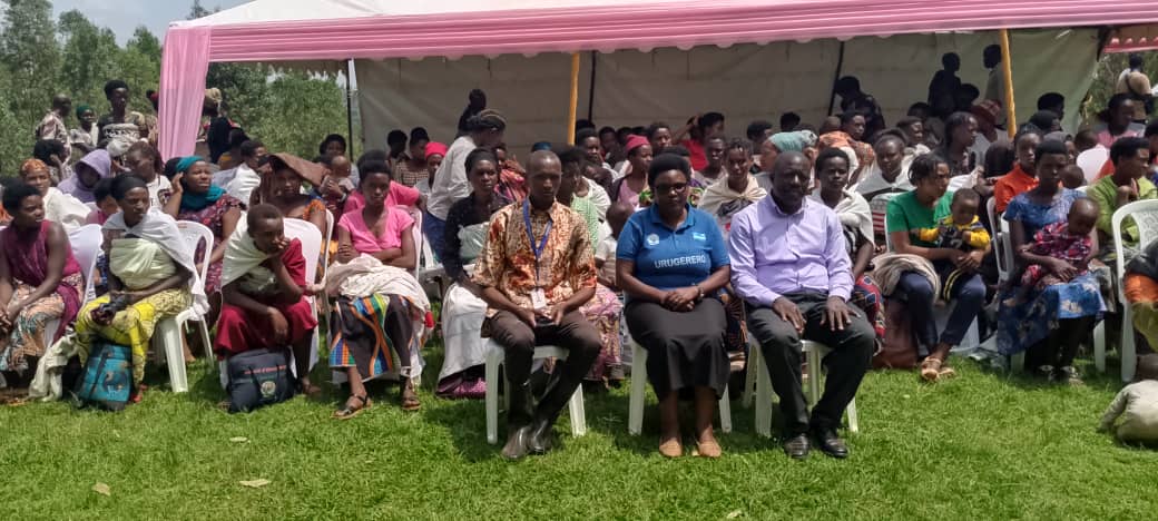 In collaboration with Local Government Authorities Baho Family provided training on child Rights &protection to Single mothers in Byimana community.